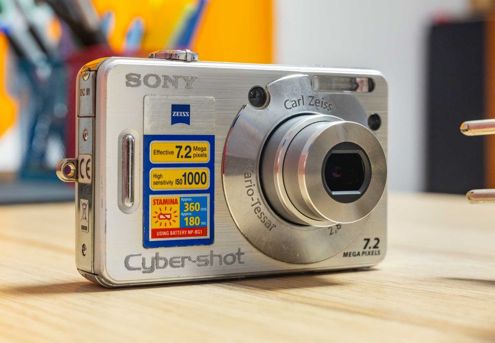Sony DSC W70 camera foto digitala 7MP, Carl Zeiss Lens