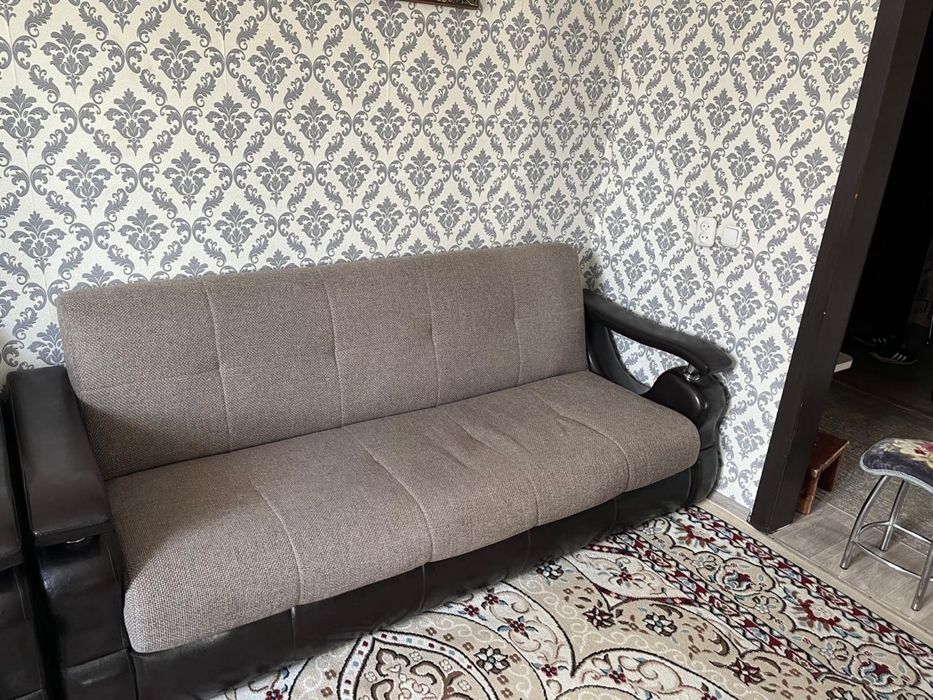 Продам диван б/у