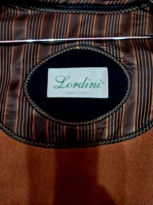 Mujskoy Palto sotiladi