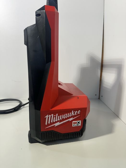 Incarcator Rapid Charger Milwaukee 72V