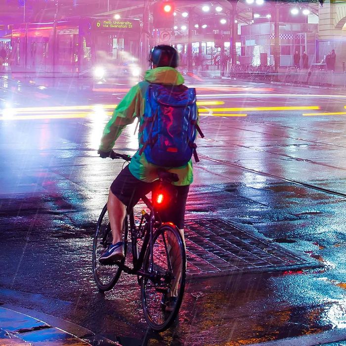 Lumini spate casca stop LED incarcare USB pt bicicleta, trotineta