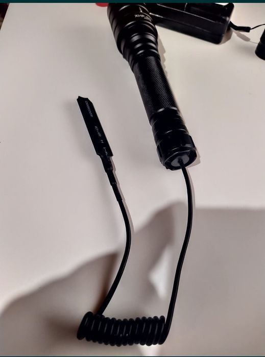 NEW CREE P50-WC VÂNĂTOR ! Lanterna profesionala, 100%metal pt arma