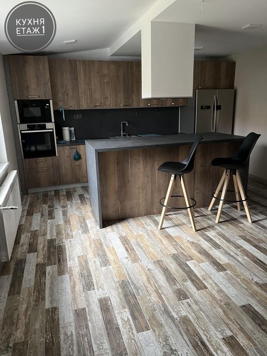 Къща с ДВА самостоятелни етажа Хасково