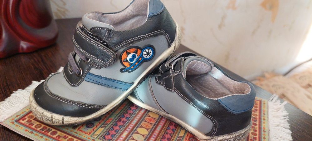 Продаю обувь на мальчика