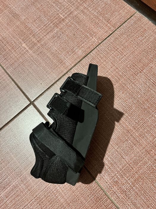 Продам послеоперационную обувь