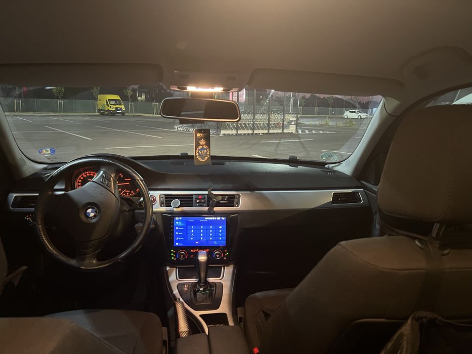 Bmw  e90 318 d face lift