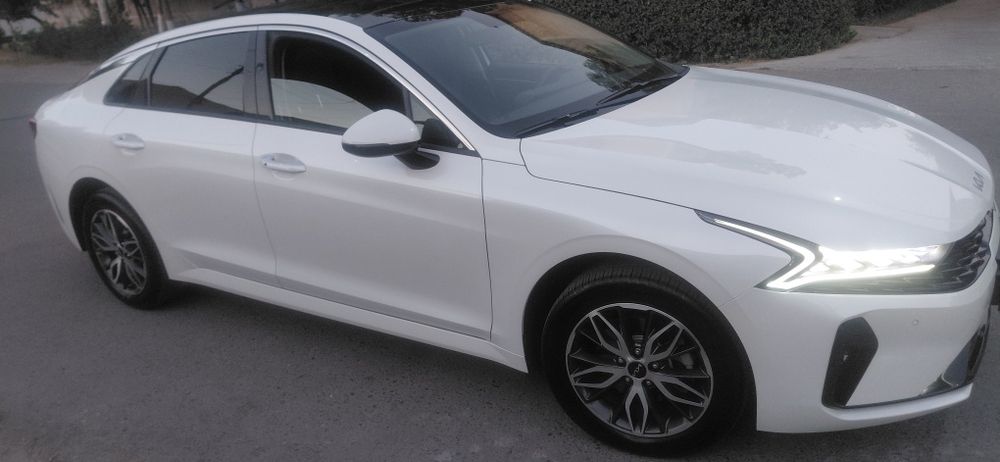 Авотомобиль К 5 KIA 3-позиция Престиж
