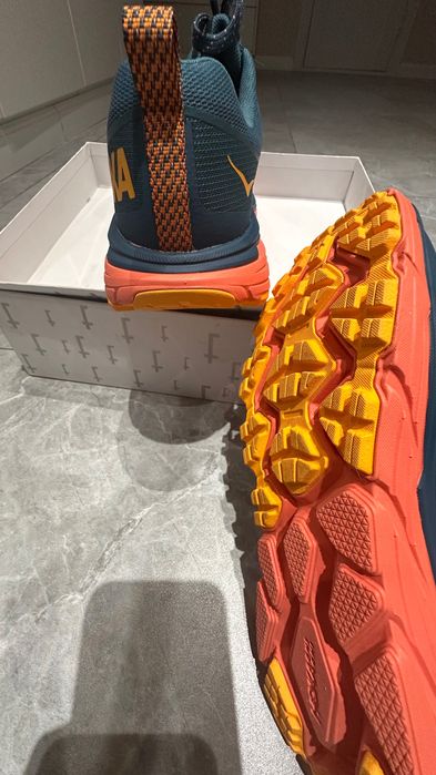 СРОЧНО! Крассовки HOKA Gore-Tex, оригинал, из США