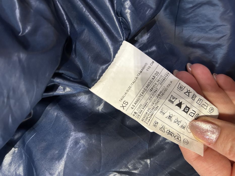 Тънко яке Benetton XS размер 4-5 години