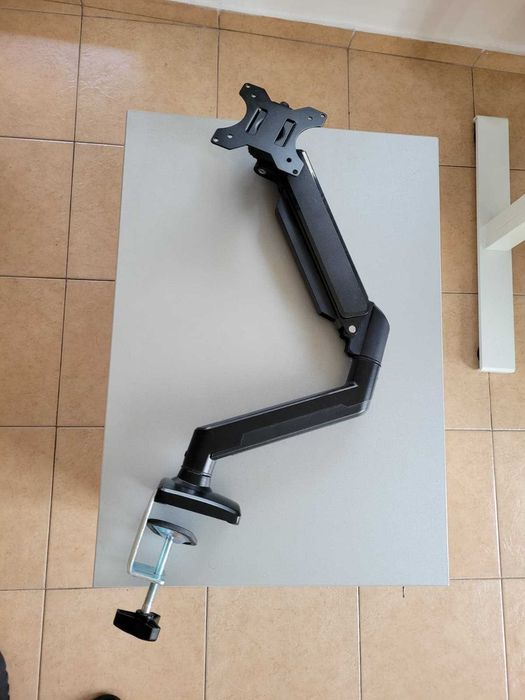 Стойка за монитор