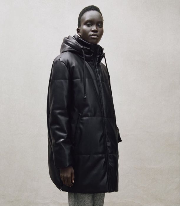 Пуховик из премиум экокожи Zara