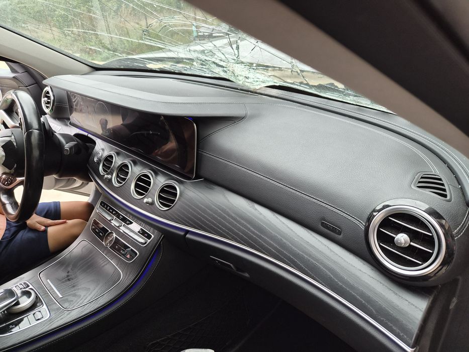 Plansa bord mercedes e class w213