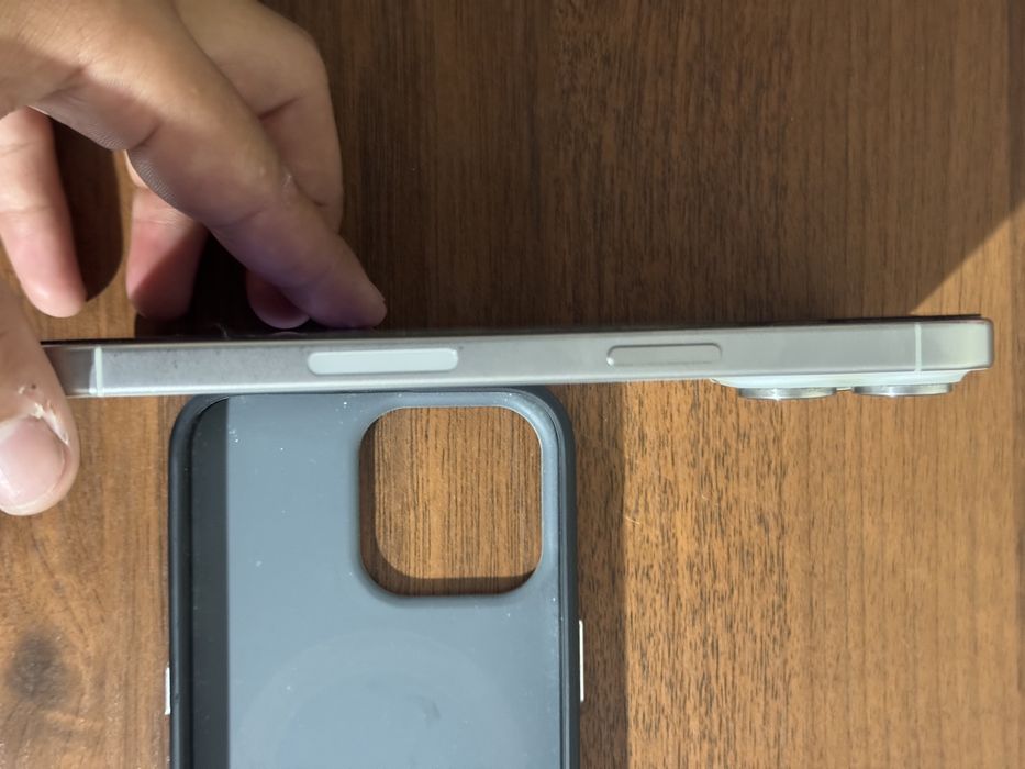 Iphone 15 pro max esim