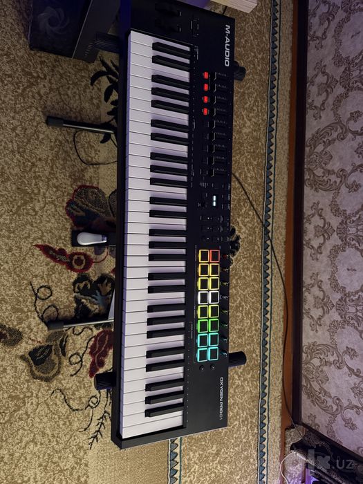 M-Audio Oxygen Pro 61 MIDI Keyboard — Yangi holatda