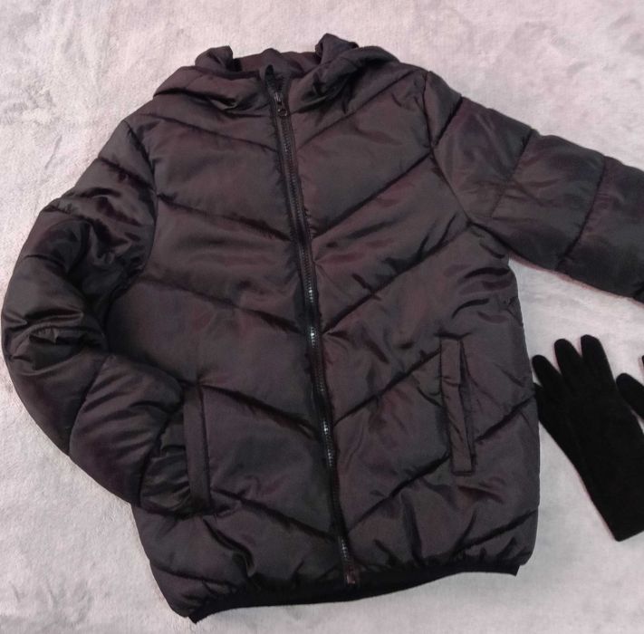 Детско яке за момче в отлично сьстояние, подарьк рькавици Quechua