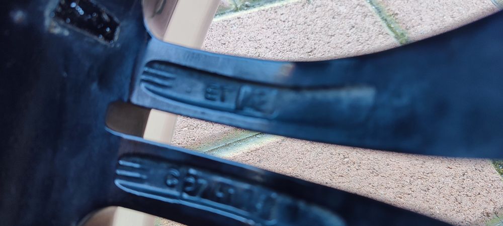 Джанти Momo Corse 4/100/17-4/114,3/17