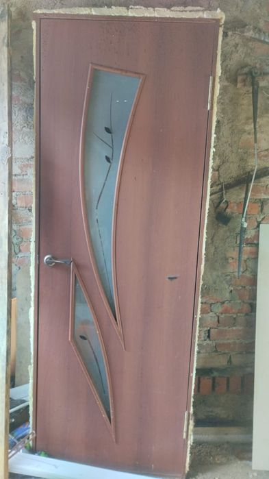 Продам межкомнатные двери