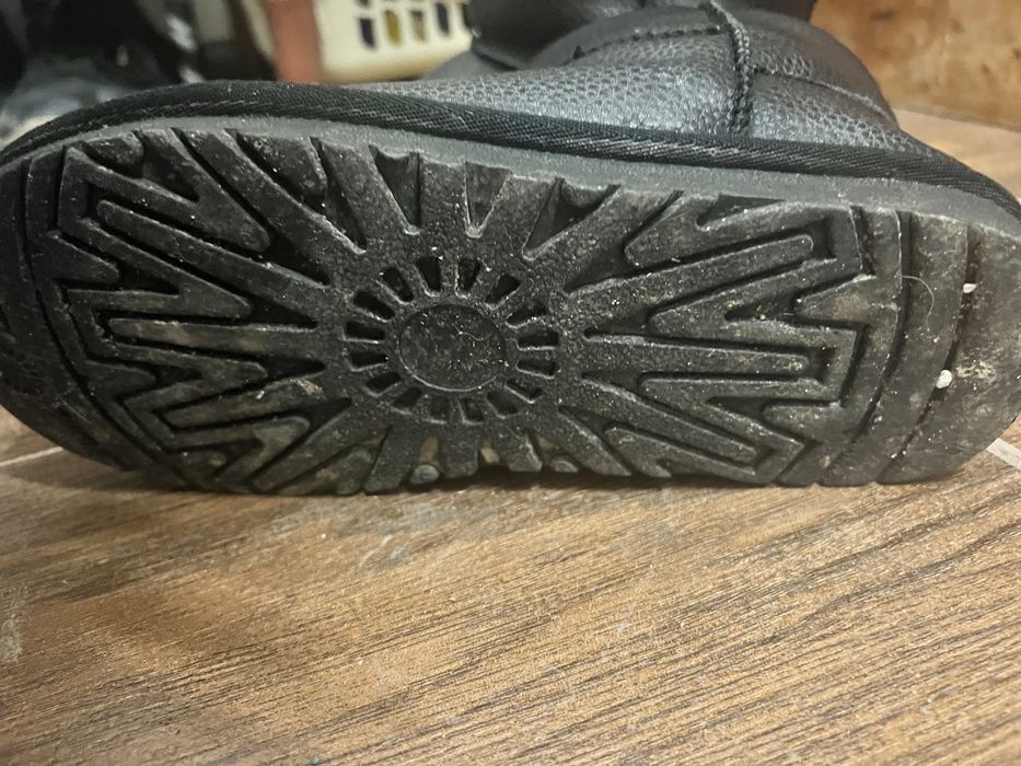 Продаются угги