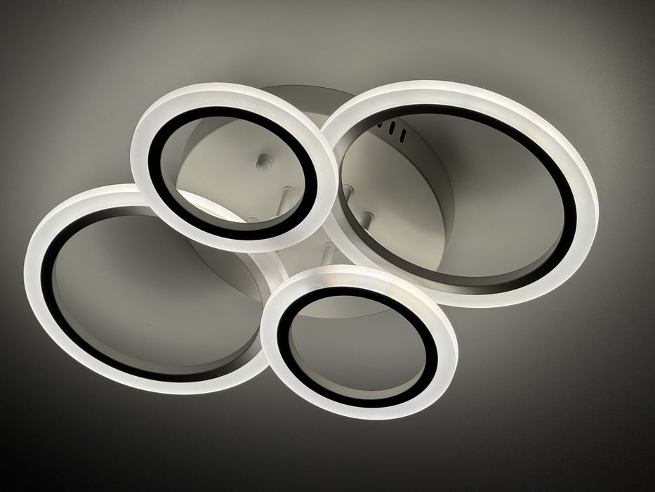 Светодиодная потолочная люстра