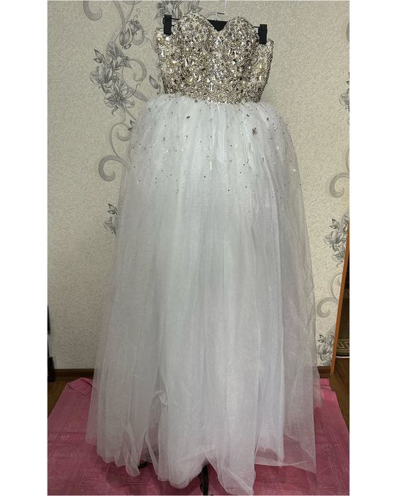 Продам свабедное платье