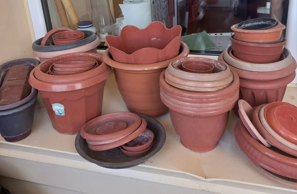 Продам цветочные горшочки