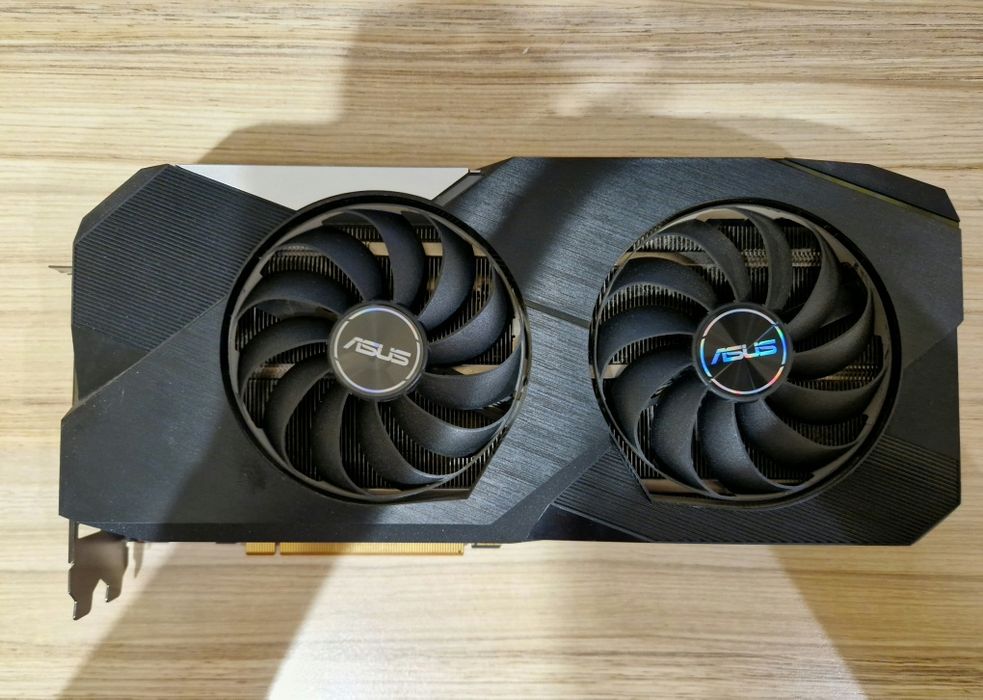 ASUS Dual Radeon RX 6700 XT 12GB – Отлично състояние (Без гаранция)