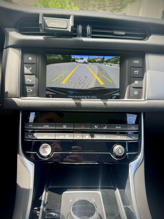 Jaguar XF 2.0d 180 CP Cutie ZF8 Fab 2016! Garantie 12 Luni