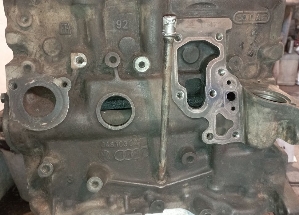 Блок для Фольксваген Вента 2е