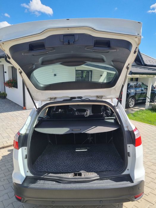 FORD Focus 2013 — imagine 5