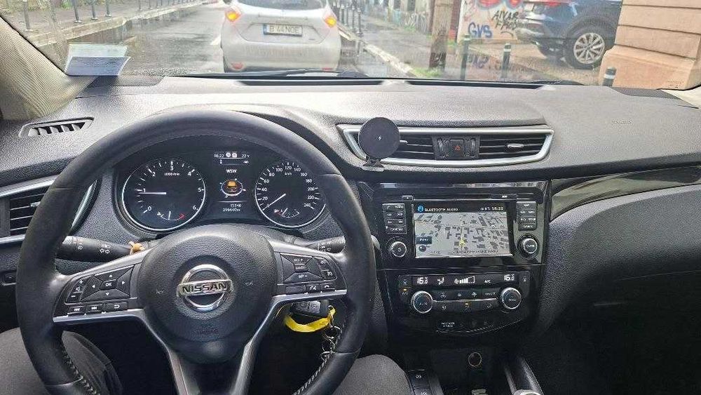 Nissan Qashqai Business Edition j11