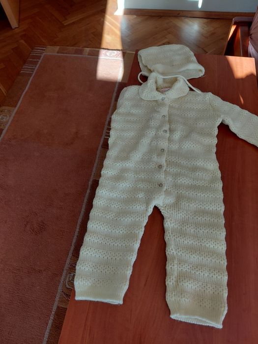 Детски гащеризон + шапка. Цвят -жълт