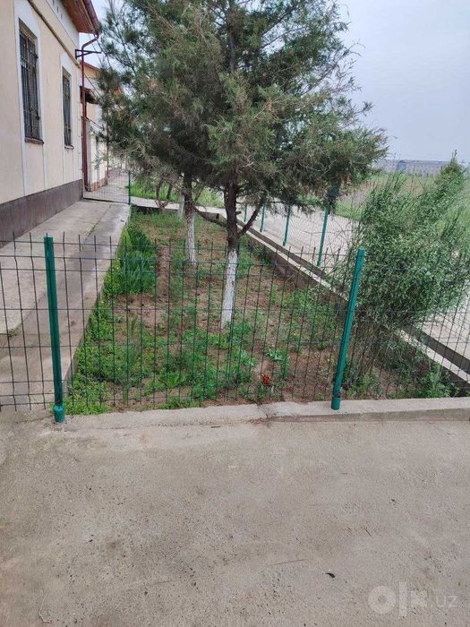 6 sotixli katej sotiladi