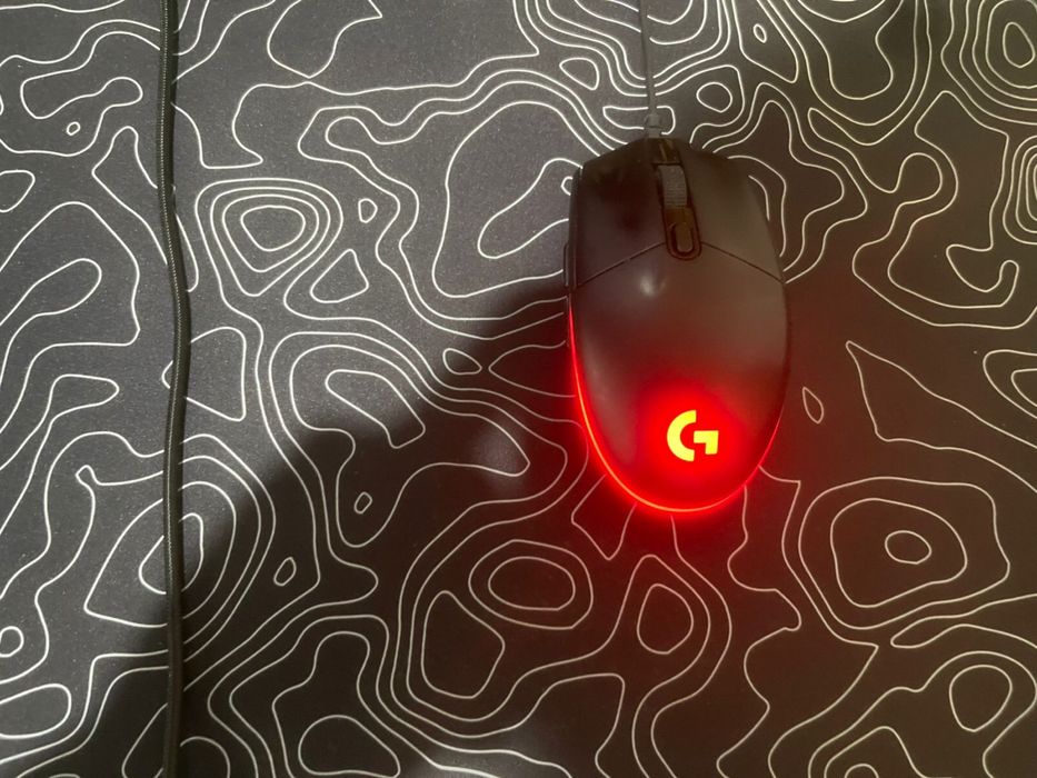 Игровой еомпьютер с аксессуарами