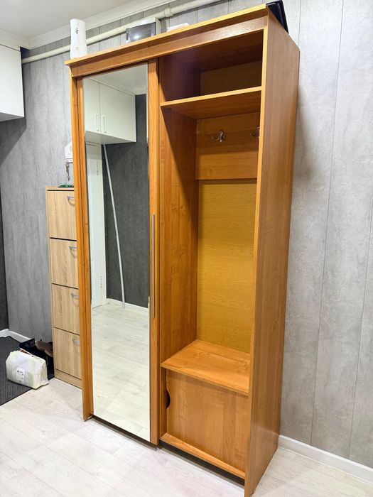 Продам прихожую