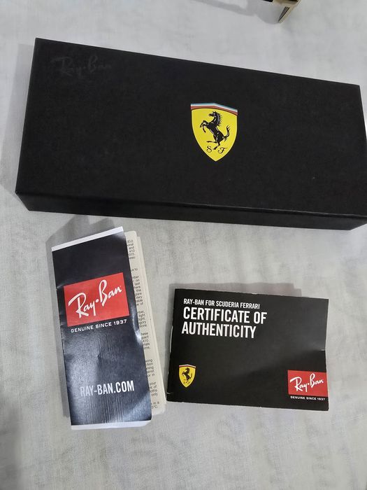 Ray-Ban Ferrari RB8331 слънчеви очила – оригинални, с леки забележки
