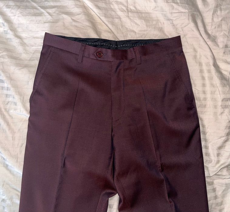 Costum Christian Tailor 100% lână, facut la comanda, ca nou!