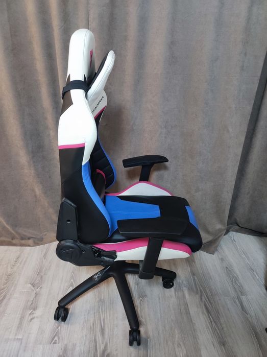 Игровое компьютерное кресло