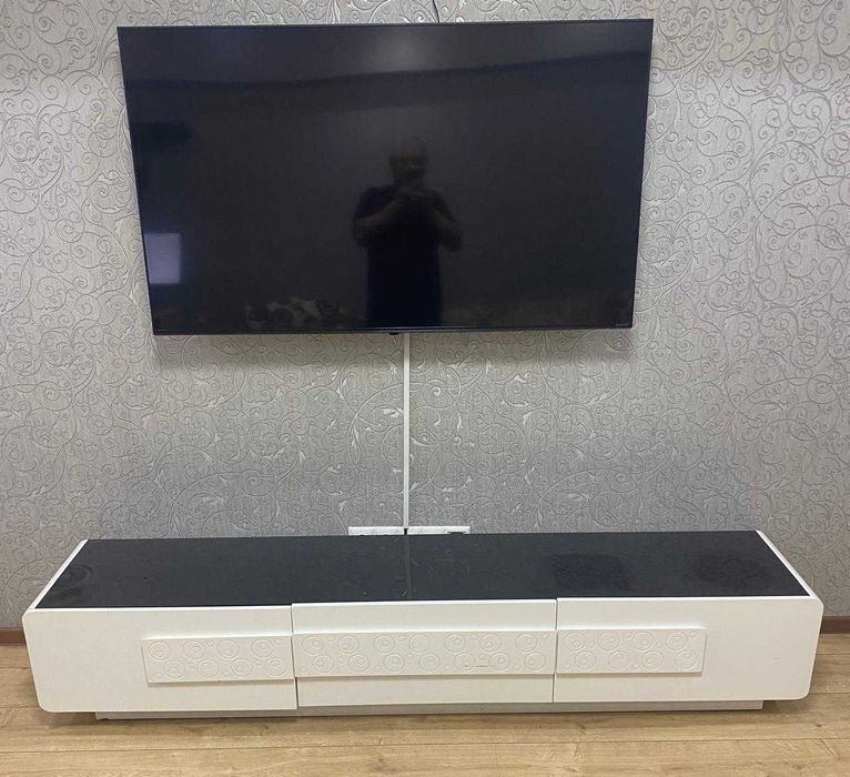 Продам тумбочку под телевизор