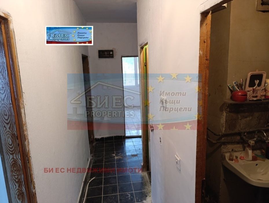 3-стаен в саниран блок в град Етрополе 89 м²