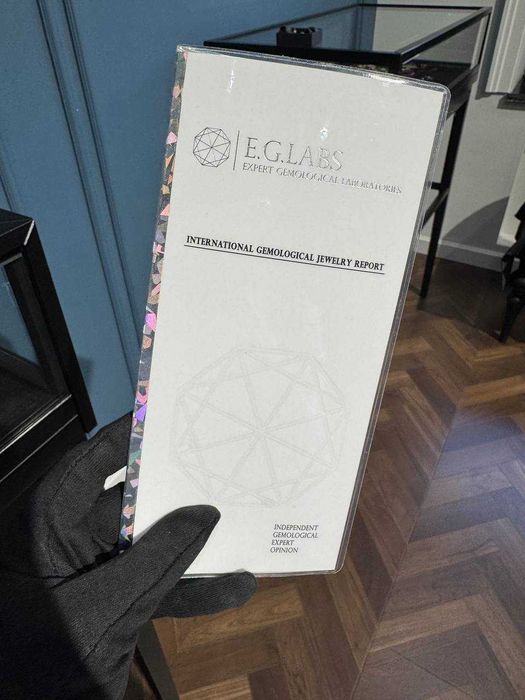 Кольцо с натуральным бриллиантом (помолвочное)