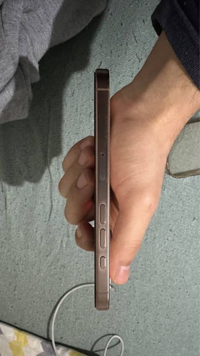 Iphone 16 pro 256 tali region ZA/A desert titanum