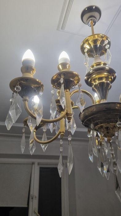 Продам люстру, б/у