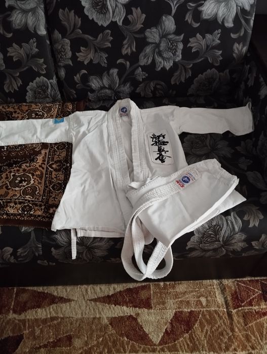 Продаётся кимоно