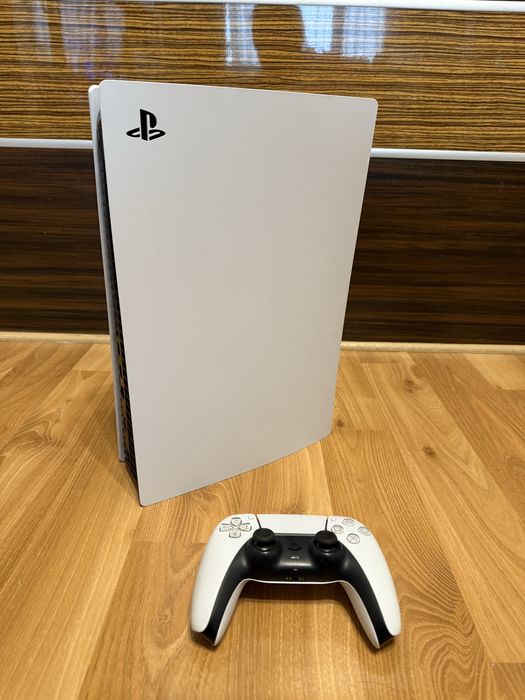 Перфектен PS5 Playstation 5 disc edition с над 30 игри