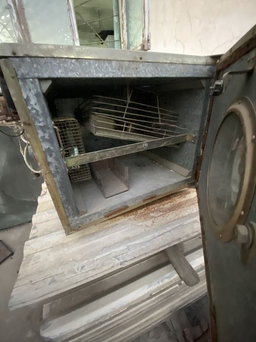 Продам инкубатор советский ИПХ-5