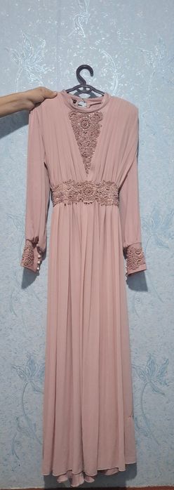 Vecherniy ko'yne, kelin salom uchun ko'yne fatalari bilan sotiladi