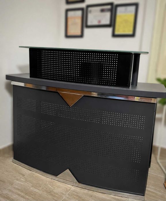 Recepție salon / Birou recepție modern, foarte solid, stare foarte bună