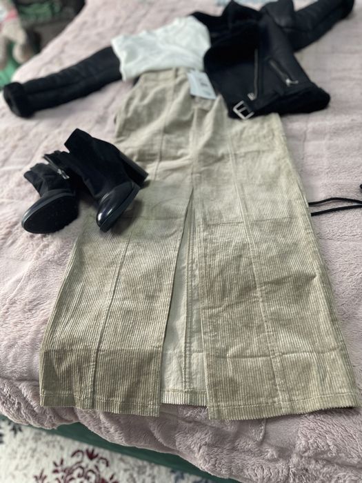 Весь образ за 700 тысяч все в отличном состоянии юбка новая