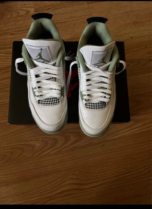 Jordan 4 Sea Foam