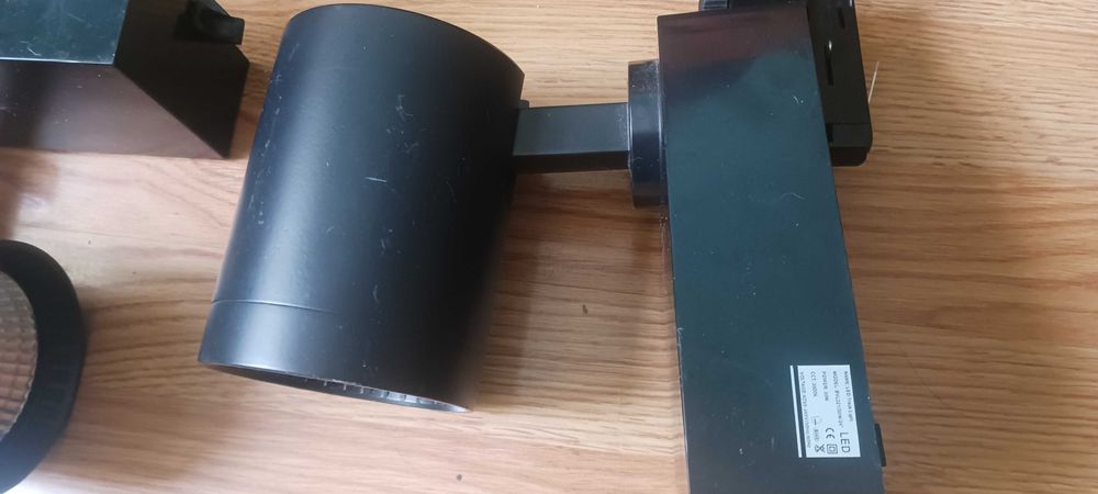 Релсови лампи прожектори 30w